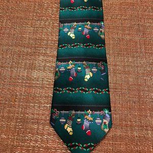 Holiday Theme Stockings and Ornaments Green Holiday Tie 100% silk Like New